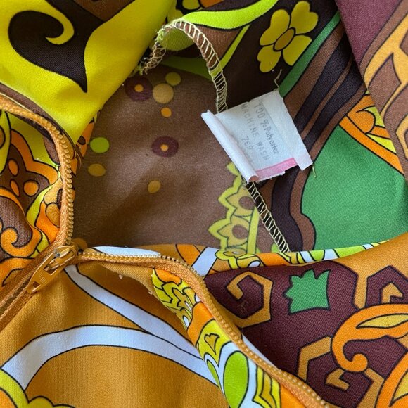 Vintage Floral Paisley Nightgown Size Medium 1960s Maxi Mock Neck Dressing Gown - Picture 7 of 8